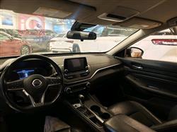 نيسان ألتيما